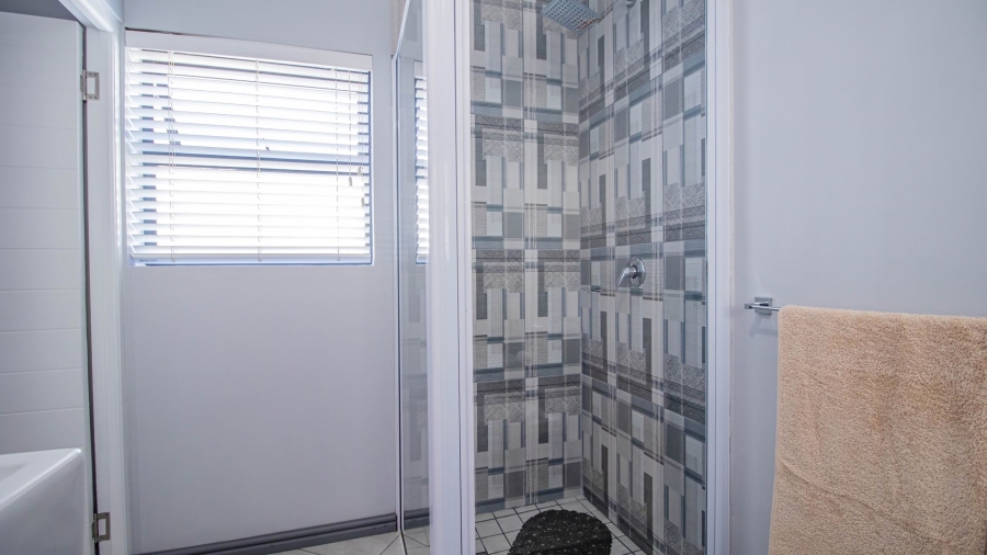 3 Bedroom Property for Sale in Jacobsbaai Western Cape